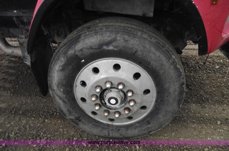 image for item 5407 1987 Ford LS9000 dump truck