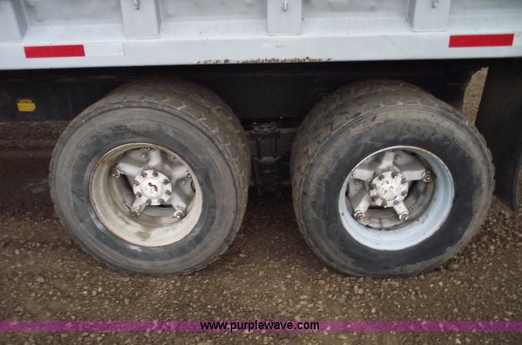 image for item 5407 1987 Ford LS9000 dump truck