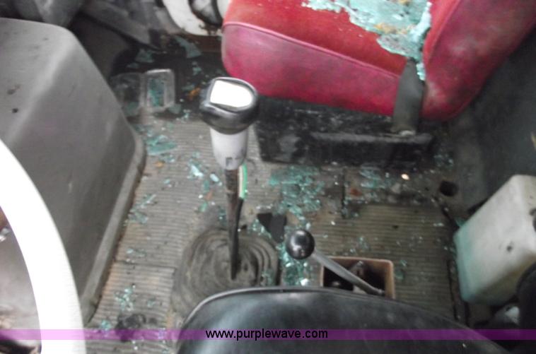 image for item 5407 1987 Ford LS9000 dump truck