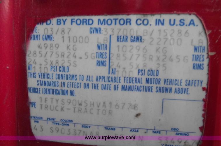 image for item 5407 1987 Ford LS9000 dump truck