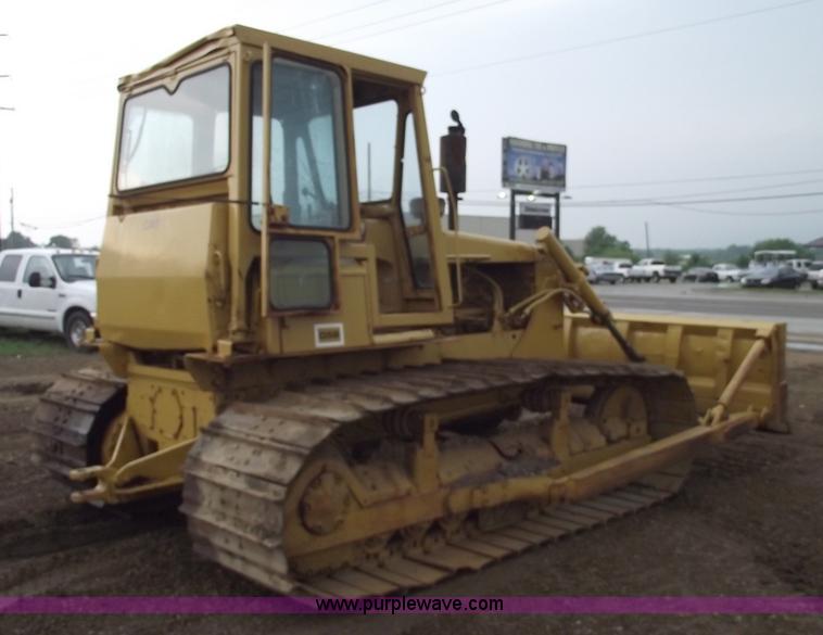 image for item 5408 Caterpillar D5B dozer