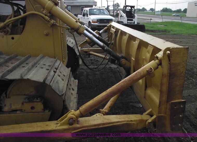 image for item 5408 Caterpillar D5B dozer