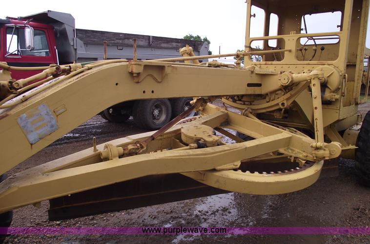 image for item 5409 Caterpillar 112 motor grader