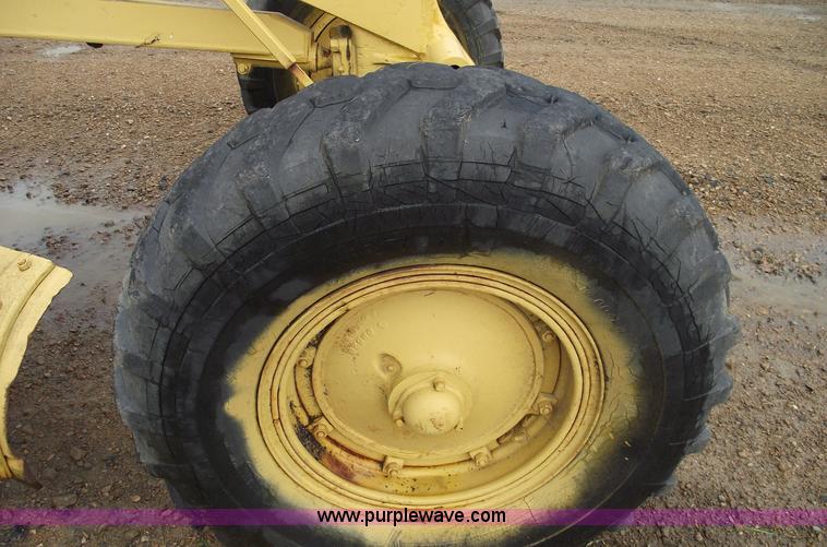 image for item 5409 Caterpillar 112 motor grader