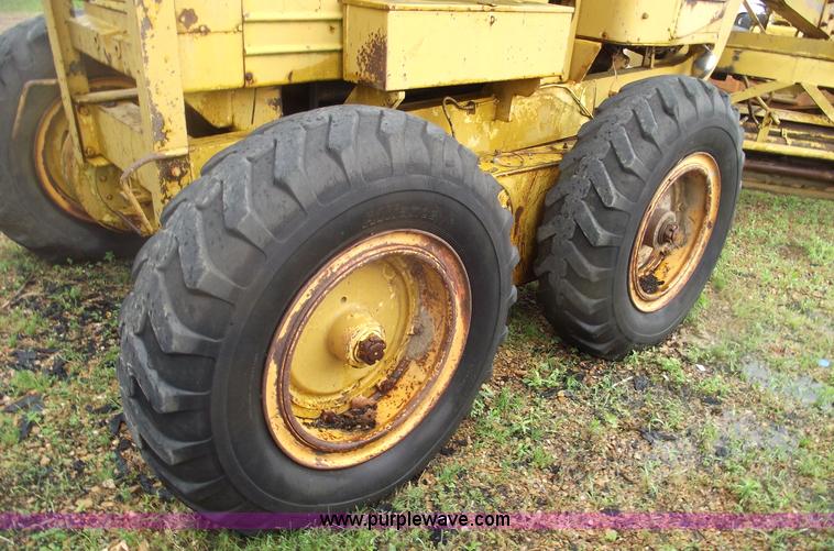 image for item 5410 Adams Wabco 440 motor grader