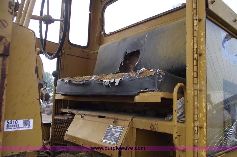 image for item 5410 Adams Wabco 440 motor grader