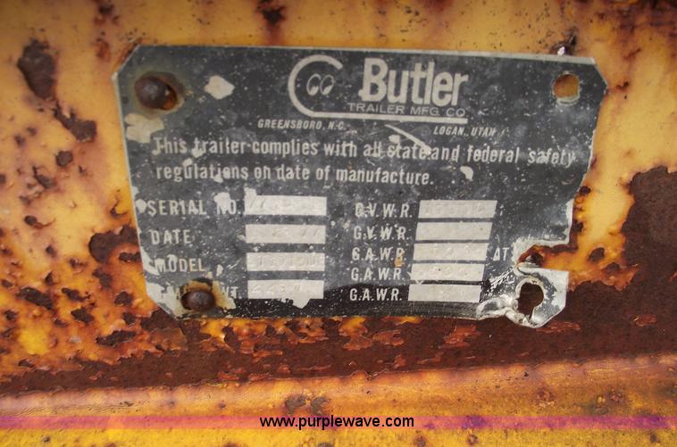 image for item 5412 1977 Butler tilt equipment trailer