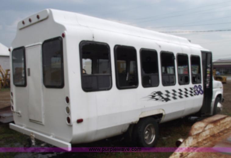 image for item 5413 1982 Ford E350 bus