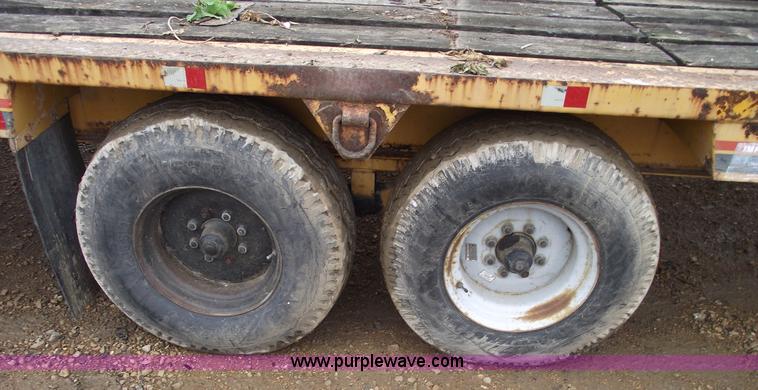 image for item 5419 1987 Interstate 16BST flatbed trailer