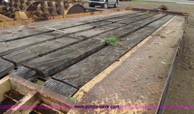 image for item 5419 1987 Interstate 16BST flatbed trailer