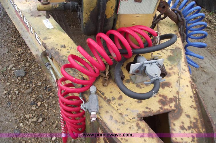 image for item 5419 1987 Interstate 16BST flatbed trailer