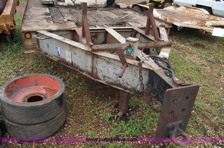 image for item 5420 1985 Interstate G16BST flatbed trailer