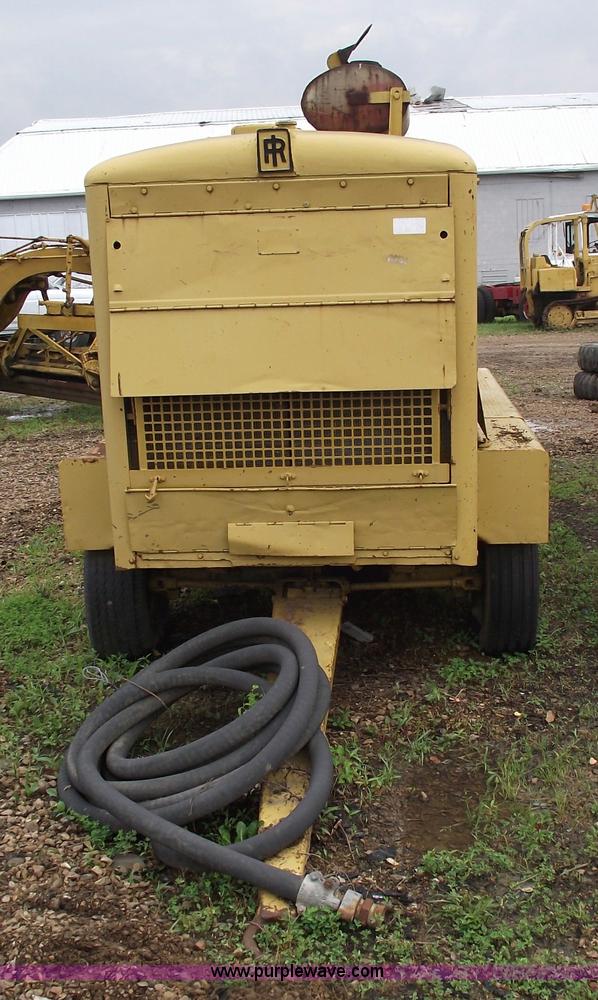 image for item 5421 Ingersoll Rand DR600 towable compressor