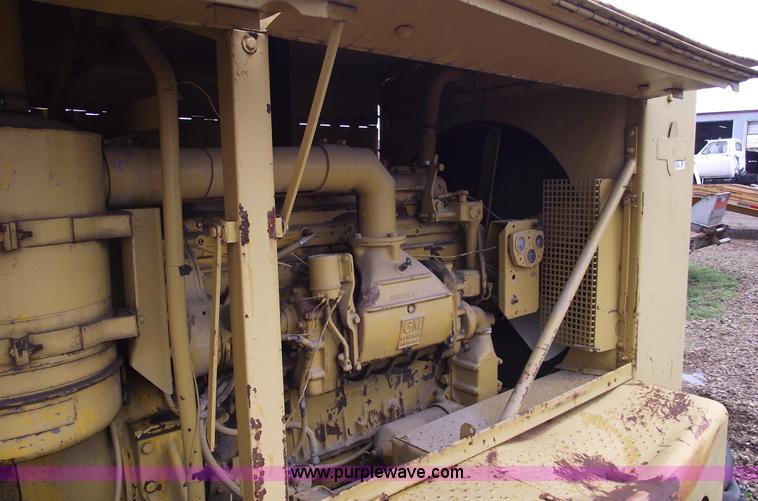 image for item 5421 Ingersoll Rand DR600 towable compressor