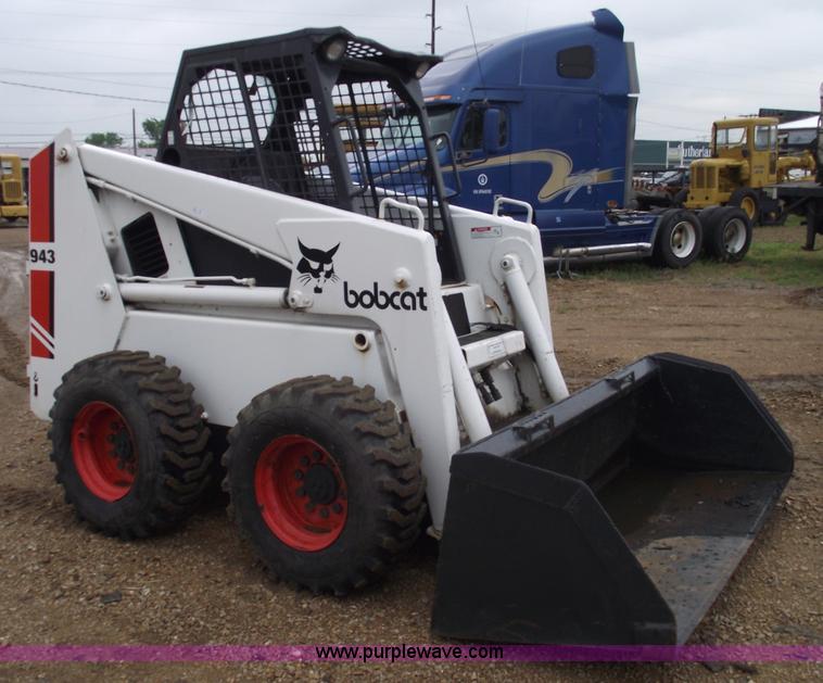 image for item 5427 1992 Bobcat 943 skid steer