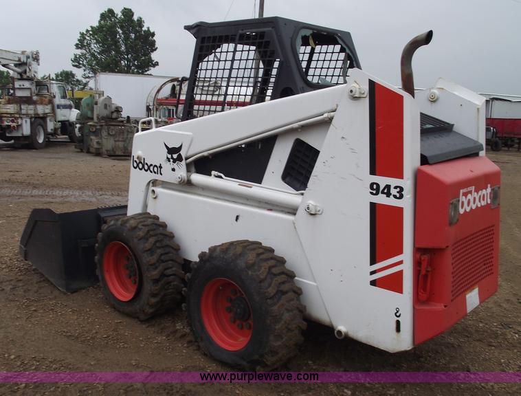 image for item 5427 1992 Bobcat 943 skid steer