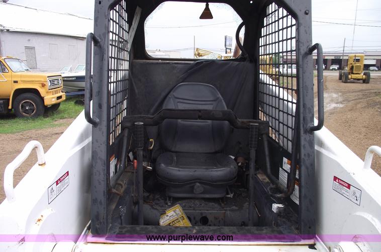 image for item 5427 1992 Bobcat 943 skid steer