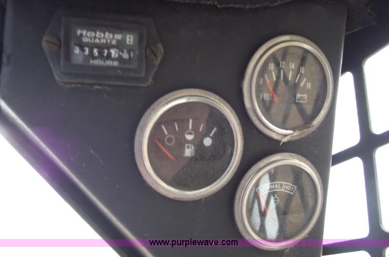 image for item 5427 1992 Bobcat 943 skid steer