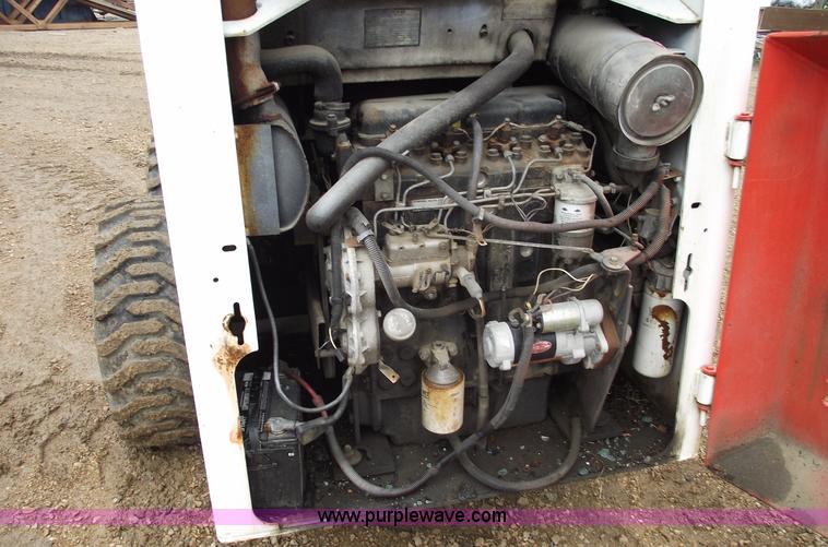 image for item 5427 1992 Bobcat 943 skid steer