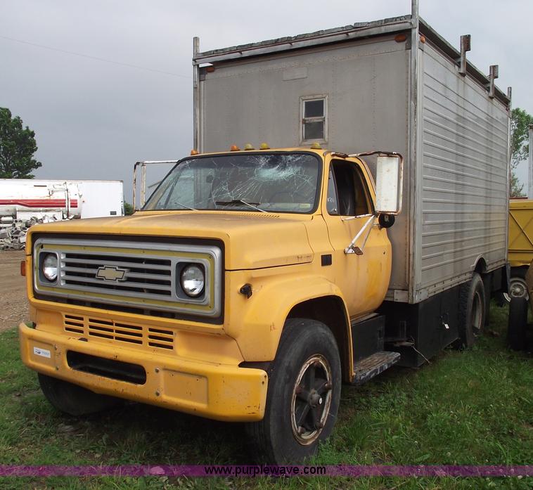 image for item 5429 1986 Chevrolet C60 box truck