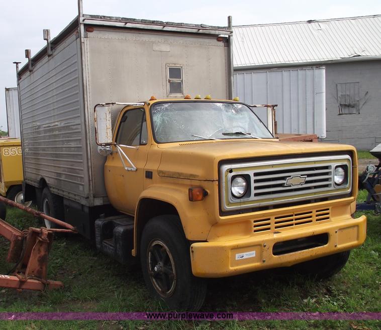 image for item 5429 1986 Chevrolet C60 box truck