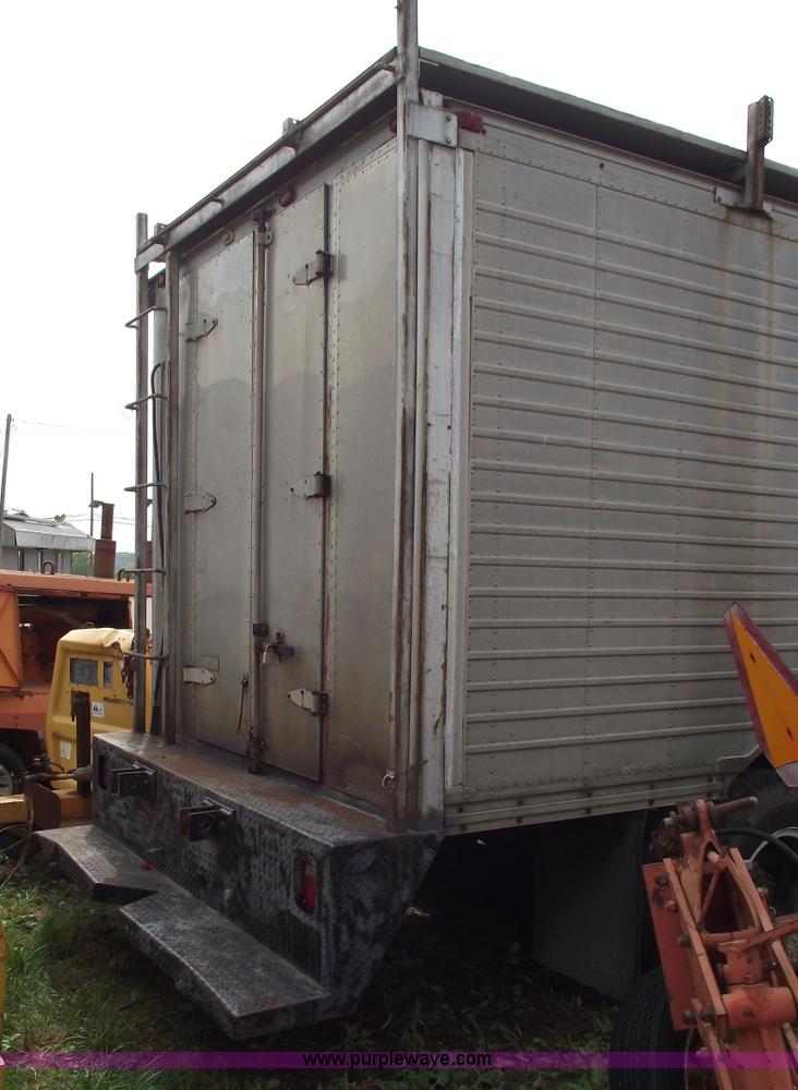 image for item 5429 1986 Chevrolet C60 box truck