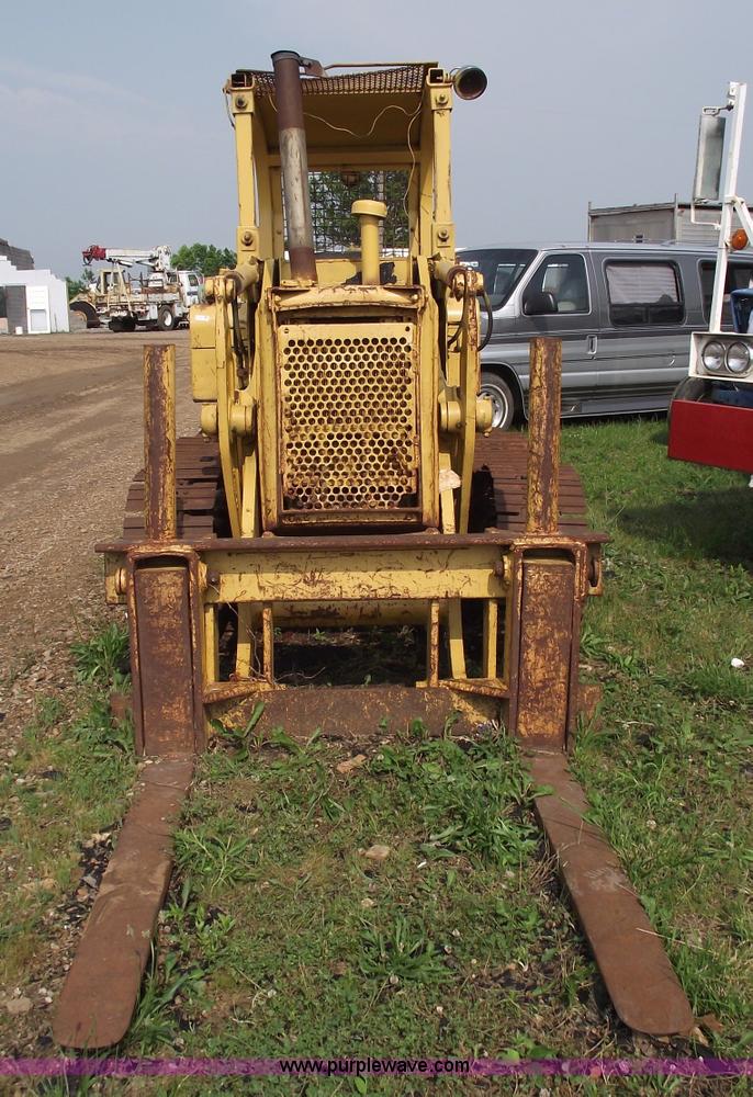 image for item 5431 Dresser 100C track loader with forks
