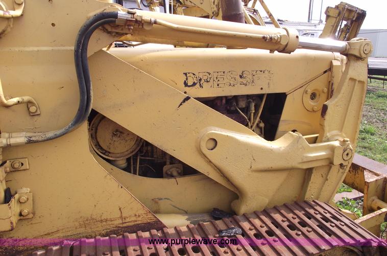 image for item 5431 Dresser 100C track loader with forks