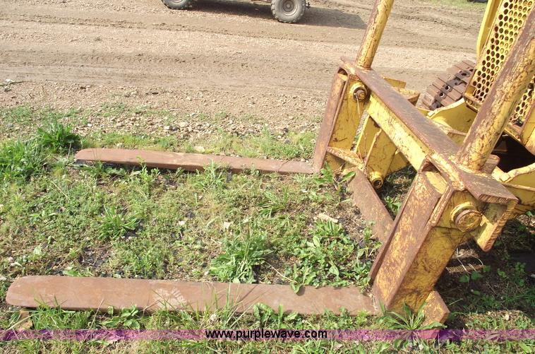 image for item 5431 Dresser 100C track loader with forks