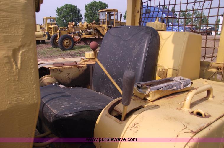 image for item 5431 Dresser 100C track loader with forks