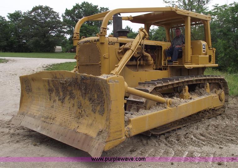 image for item 5441 1974 Caterpillar D8H dozer