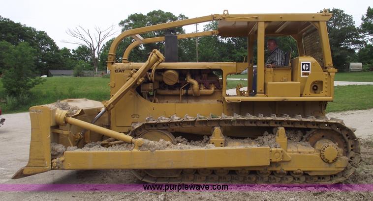 image for item 5441 1974 Caterpillar D8H dozer