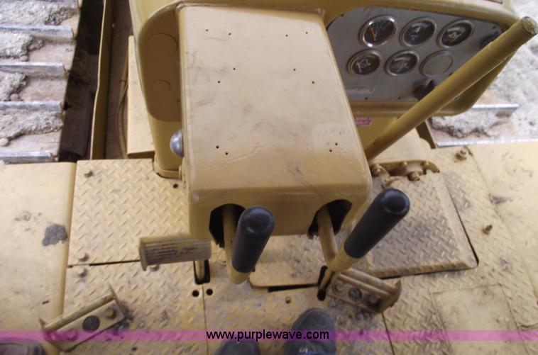 image for item 5441 1974 Caterpillar D8H dozer