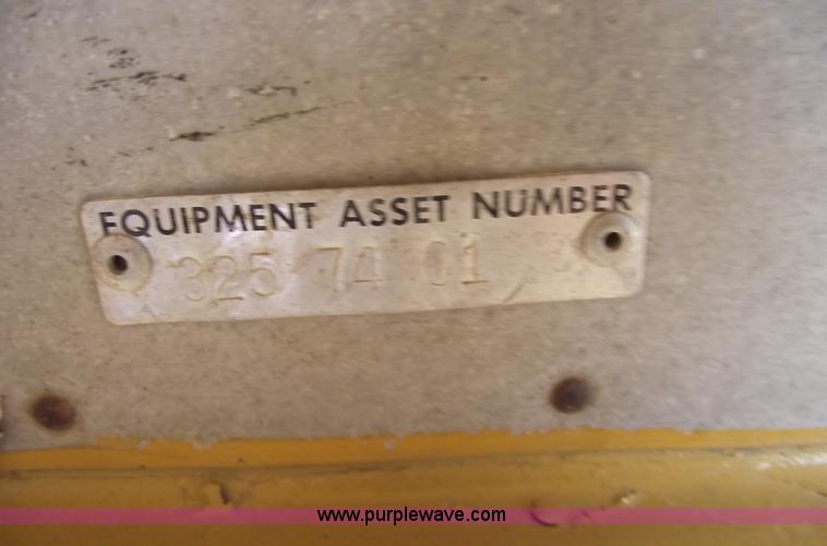 image for item 5441 1974 Caterpillar D8H dozer