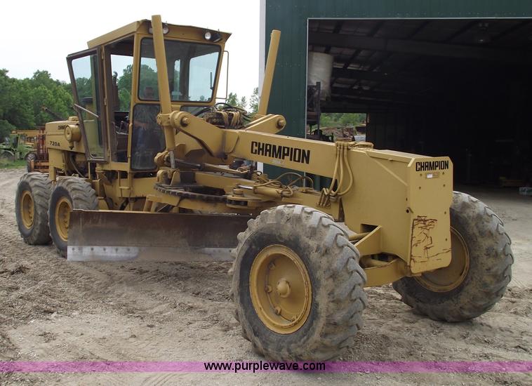 image for item 5442 1991 Champion 720A motor grader