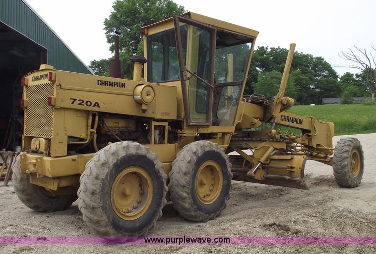 image for item 5442 1991 Champion 720A motor grader