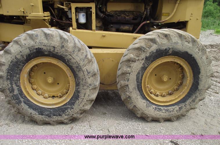 image for item 5442 1991 Champion 720A motor grader