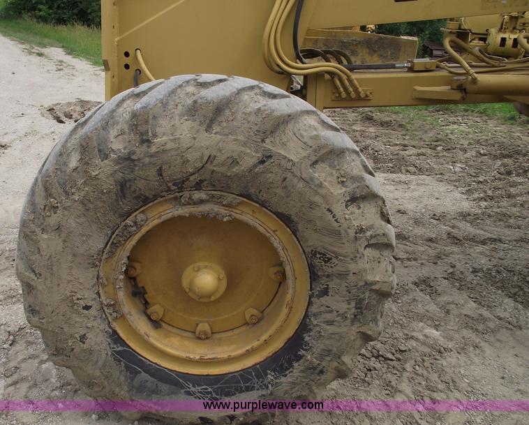 image for item 5442 1991 Champion 720A motor grader