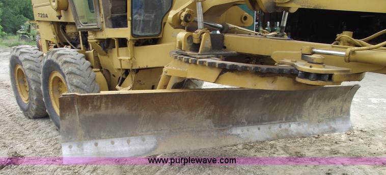 image for item 5442 1991 Champion 720A motor grader