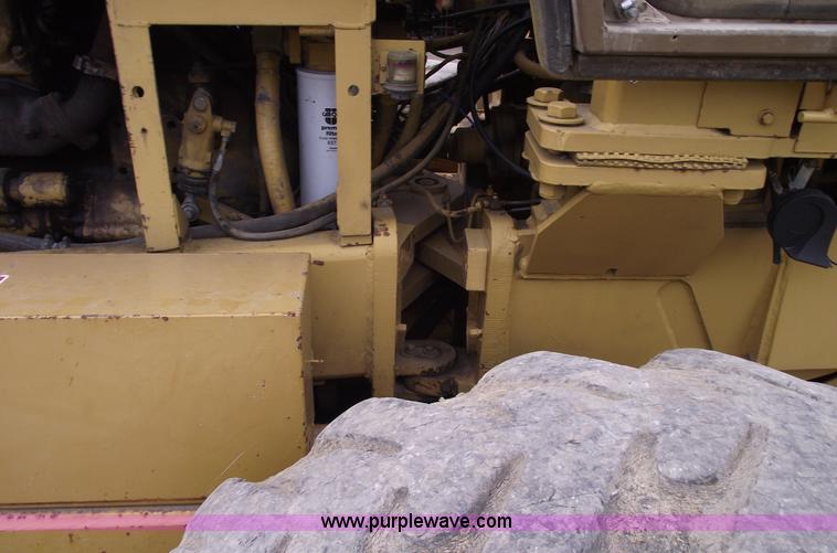 image for item 5442 1991 Champion 720A motor grader