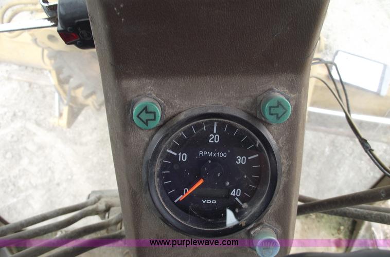 image for item 5442 1991 Champion 720A motor grader