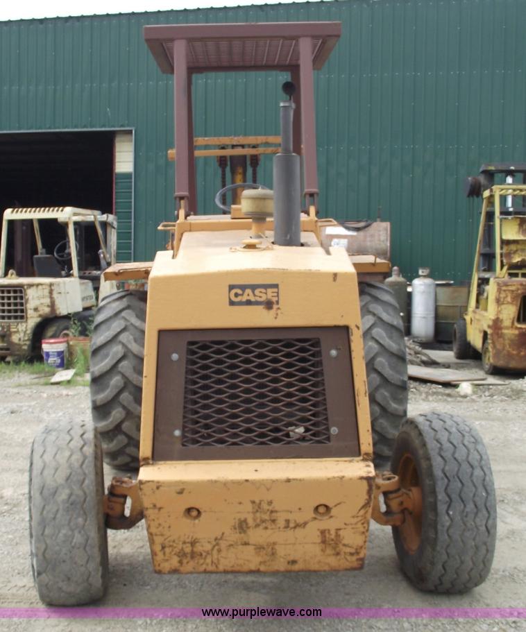 image for item 5443 Case 586C rough terrain forklift