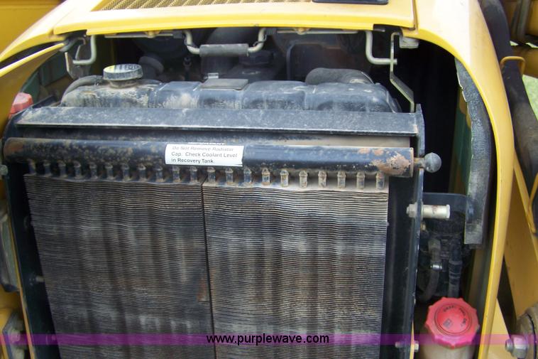 image for item 7376 John Deere 270 skid steer