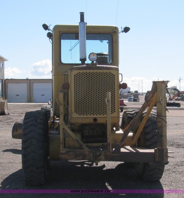 image for item 8981 Caterpillar 12E motor grader