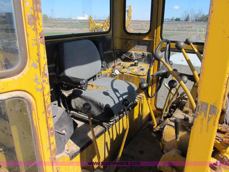 image for item 8981 Caterpillar 12E motor grader