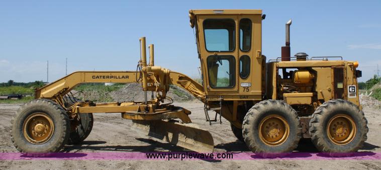 image for item A2005 1976 Caterpillar 140G articulating motor grader