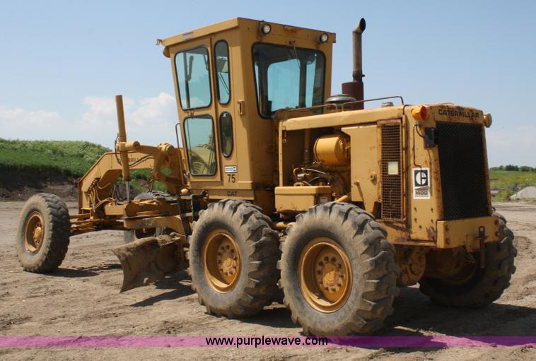 image for item A2005 1976 Caterpillar 140G articulating motor grader
