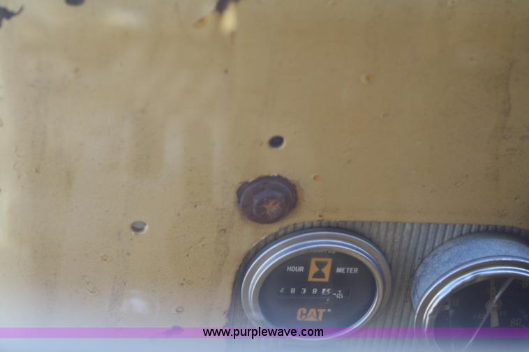 image for item A2005 1976 Caterpillar 140G articulating motor grader