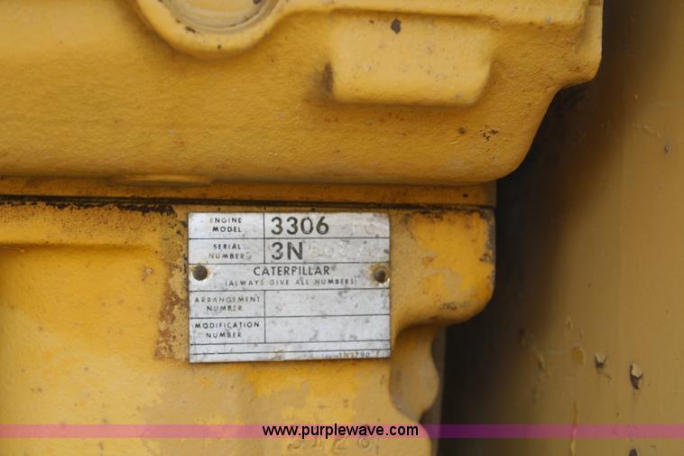 image for item A2005 1976 Caterpillar 140G articulating motor grader