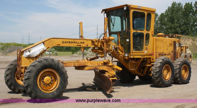 image for item A2006 1977 Caterpillar 140G articulating motor grader